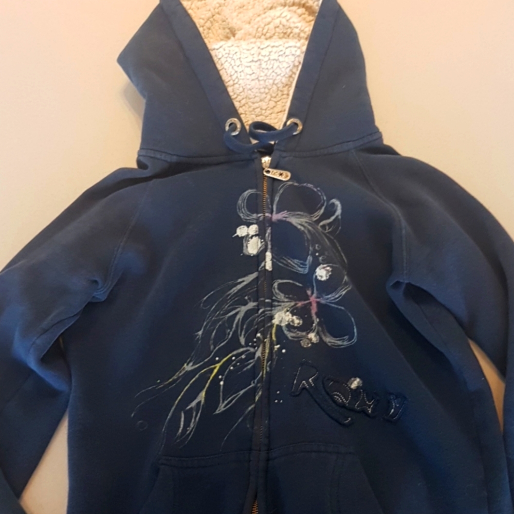 Roxy -navy blue sweater  medium